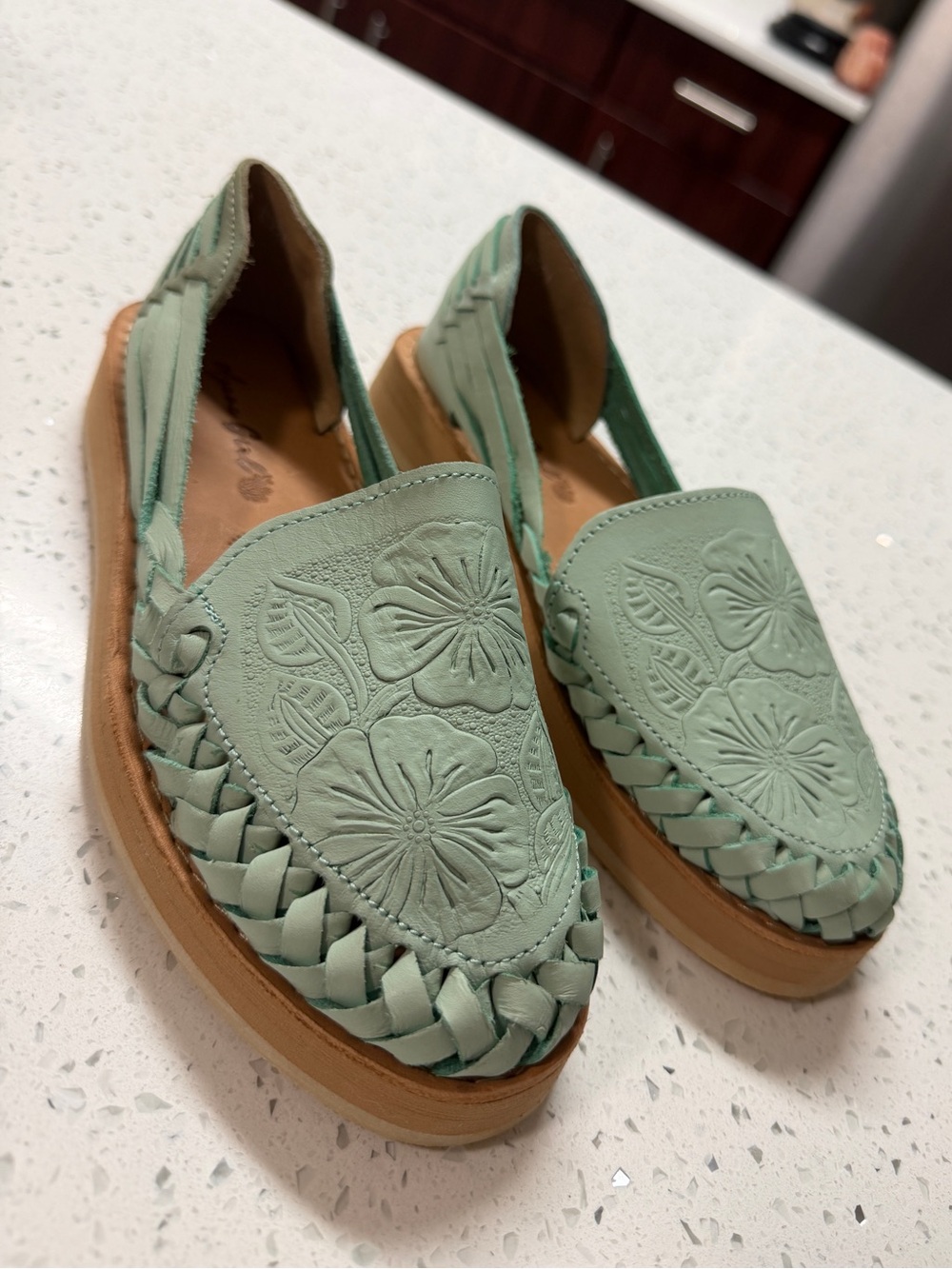Earthy Boho Leather Huarache Shoes Size 6 Sage Green Floral Handwoven Mexico